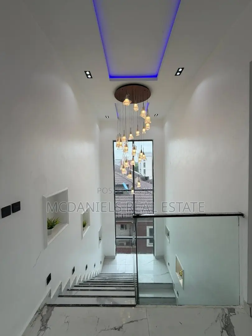 Furnished 5bdrm Duplex in Ikate for sale in Ikate