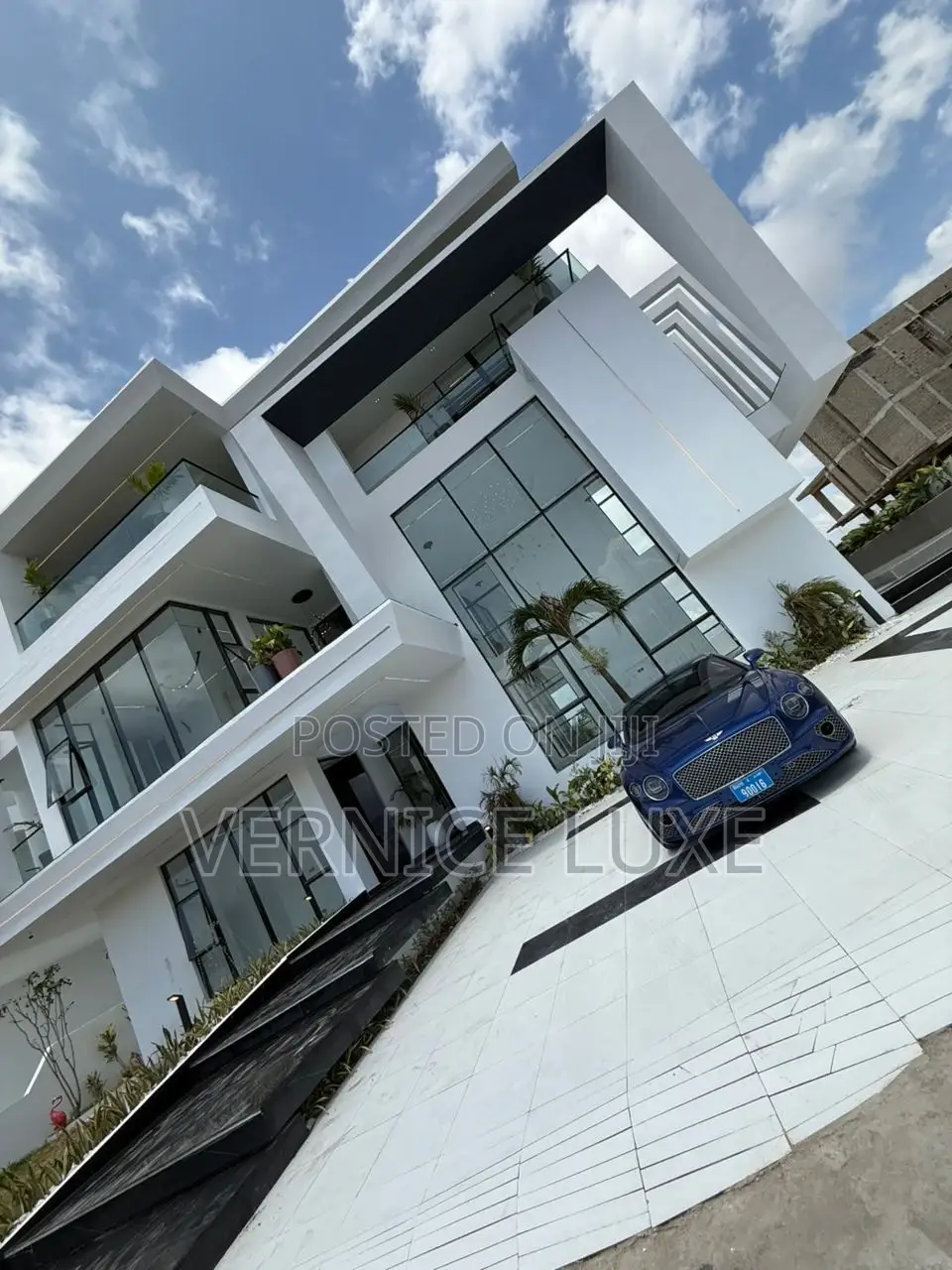 5bdrm Duplex in Osapa, Lekki for sale in Osapa london