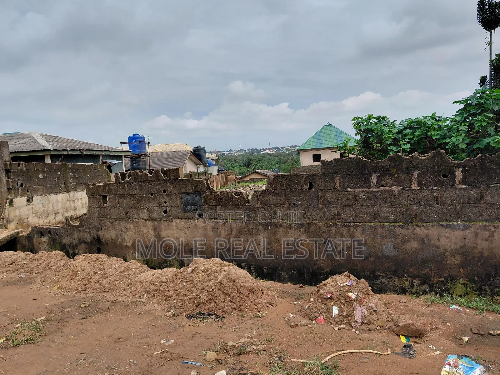 4 Acers of Industral Land Along MFM Prayer City Lagos Ibadan Rd in Obafemi-Owode