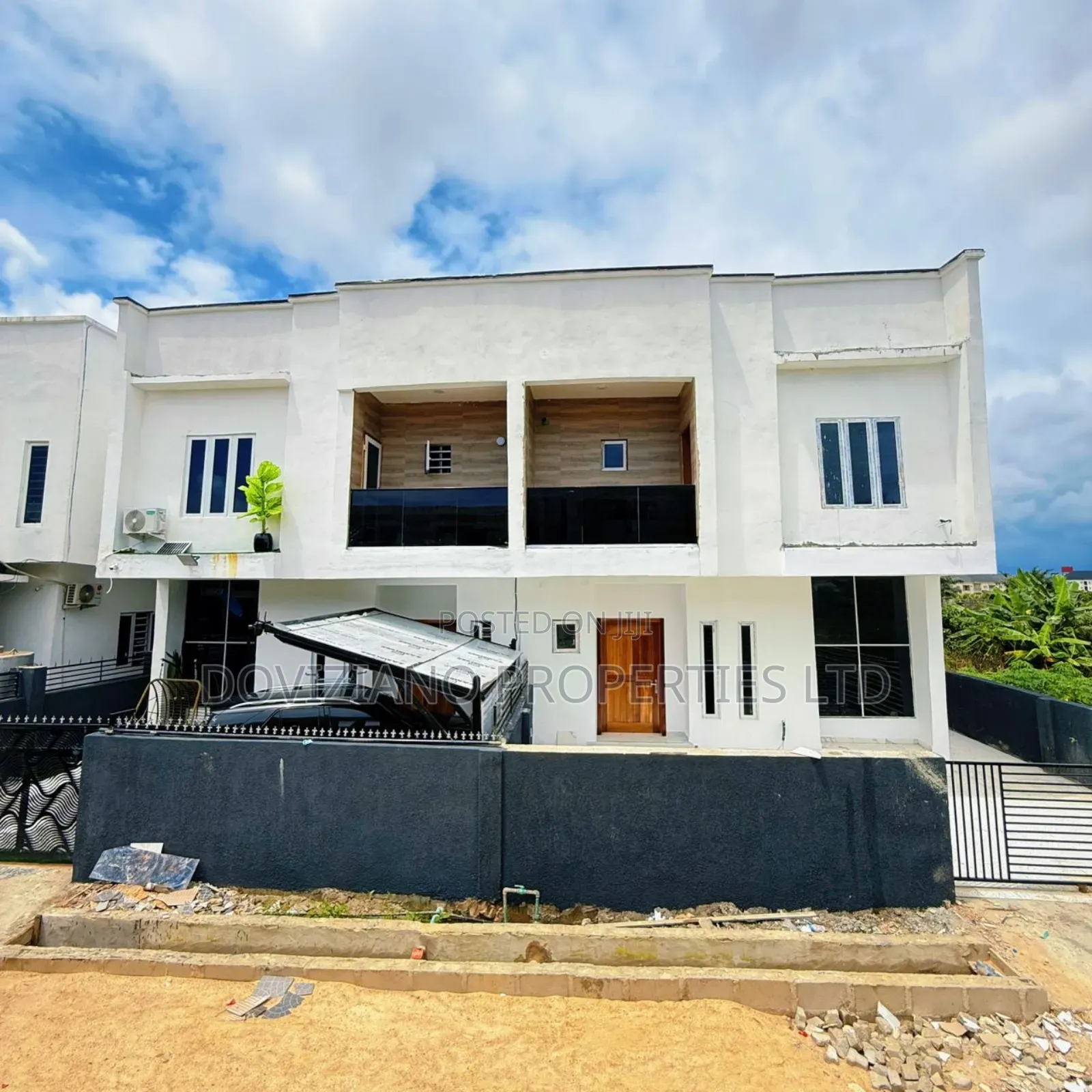 3bdrm Duplex in Lekki for sale in Lekki