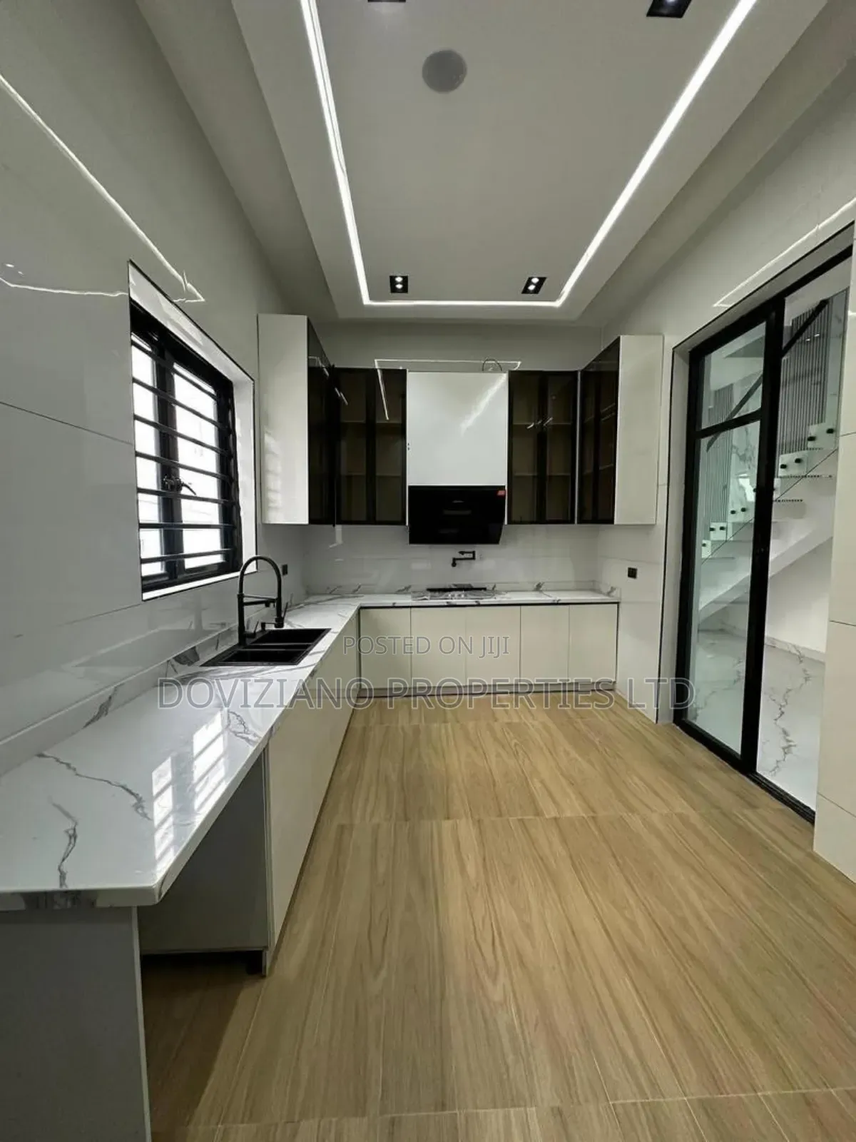 5bdrm Duplex in Lekki for sale in Lekki