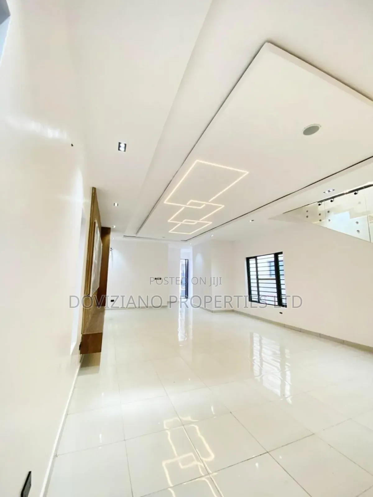 5bdrm Duplex in Lekki for sale in Lekki