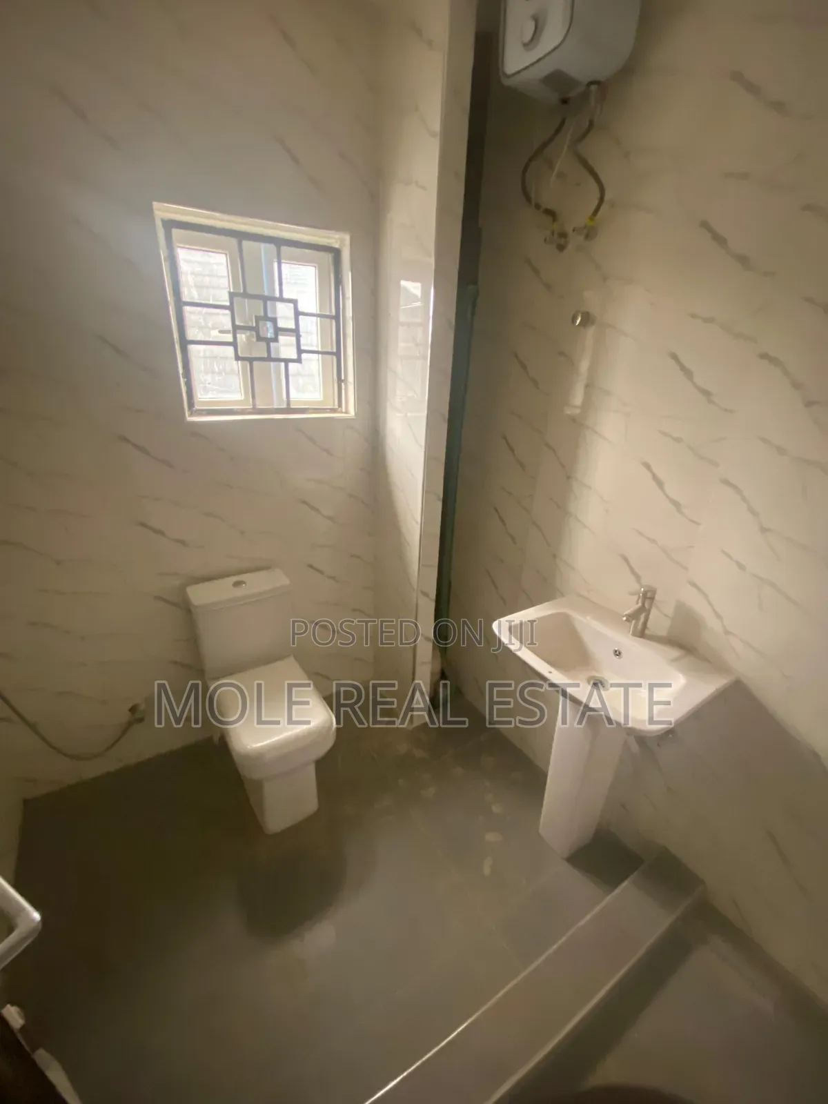 Furnished 3bdrm Block of Flats in Omole for sale in Omole Phase 1