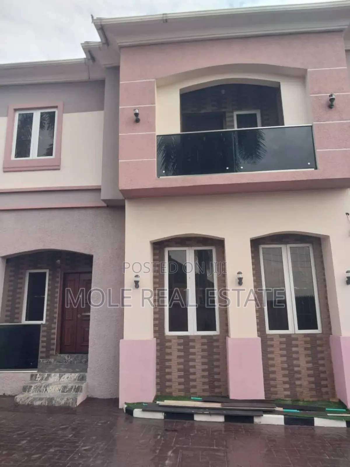 Furnished 4bdrm Duplex in Magodo, Ikoyi for sale in Ikoyi