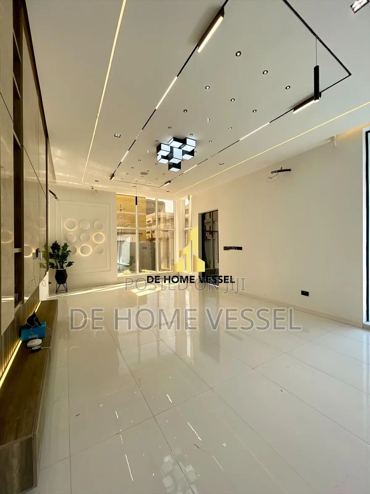 5bdrm Duplex in Lekki Phase 1 for sale in Lekki Phase 1