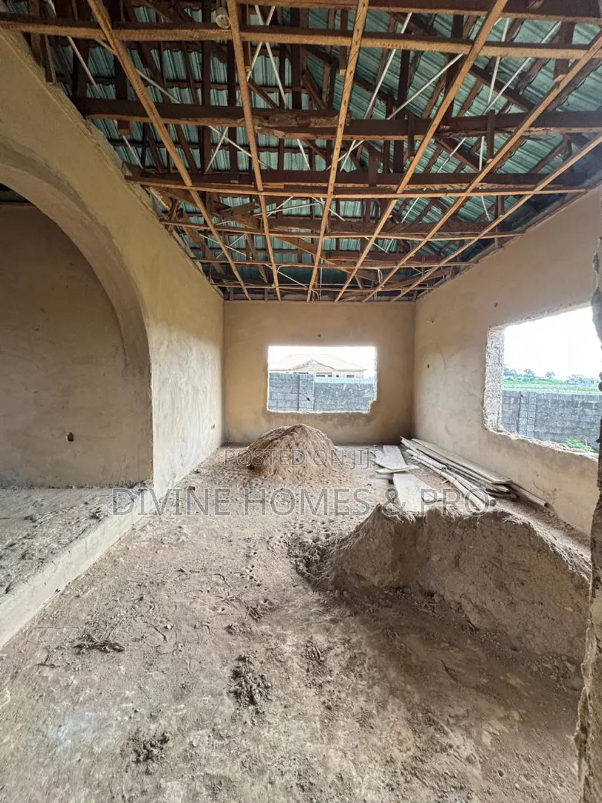 4bdrm Bungalow in Lugbe District for sale in Lugbe District