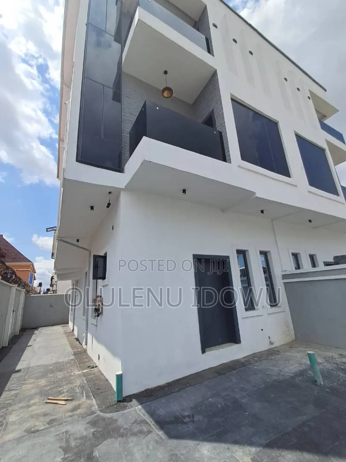Furnished 4bdrm Duplex in GRA Phase 2 Shangisha for sale in GRA Phase 2 Shangisha