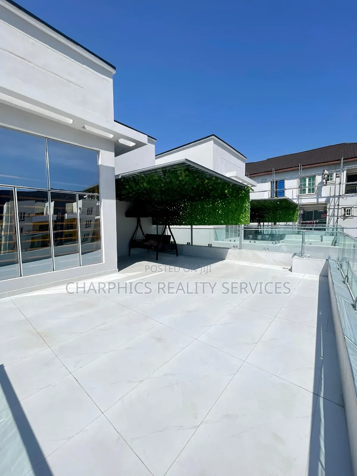 5bdrm Duplex in Lekki Phase 1 for sale in Lekki Phase 1