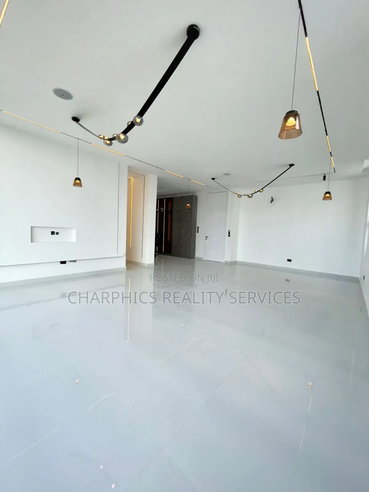5bdrm Duplex in Osapa london for sale in Osapa london