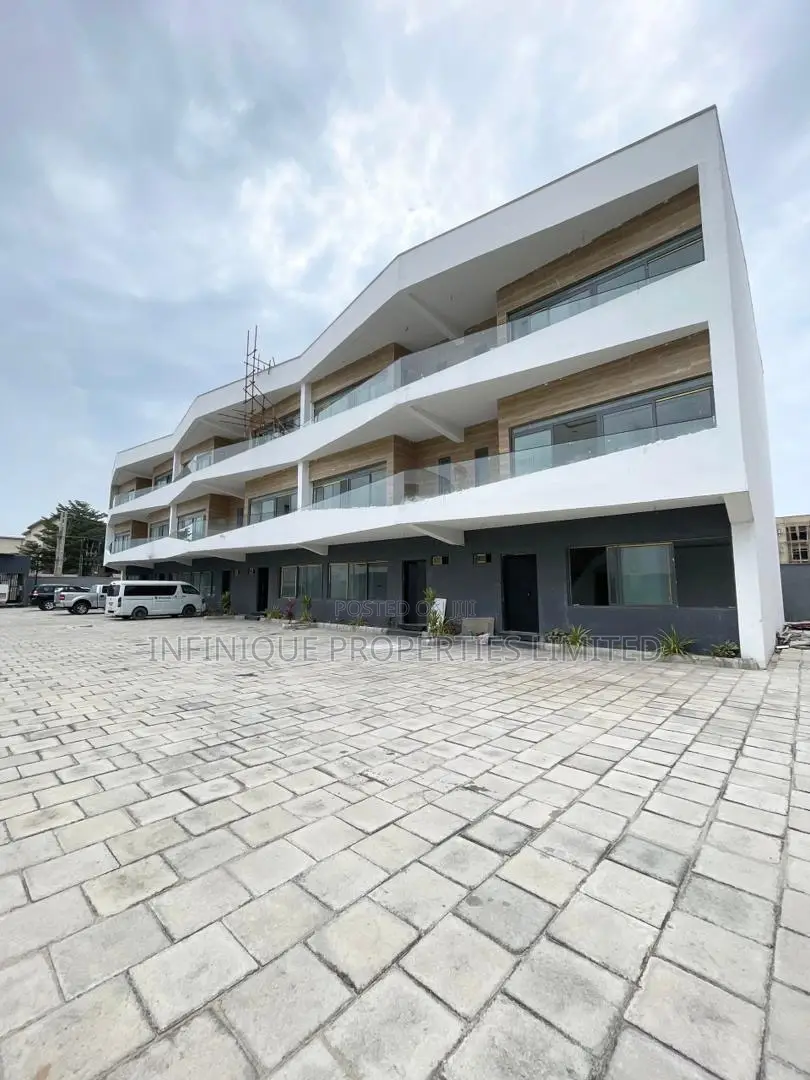 4bdrm Townhouse/Terrace in Ikate for sale in Ikate