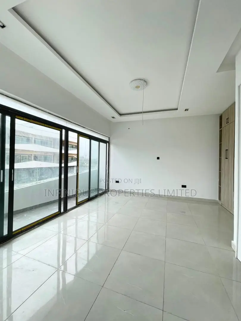 4bdrm Townhouse/Terrace in Ikate for sale in Ikate