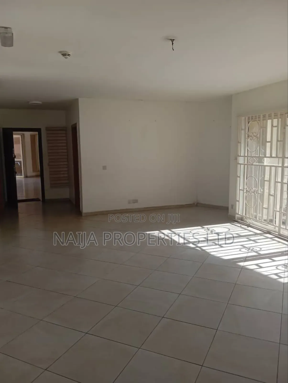 3bdrm Apartment in Oniru, Victoria Island for sale in Victoria Island