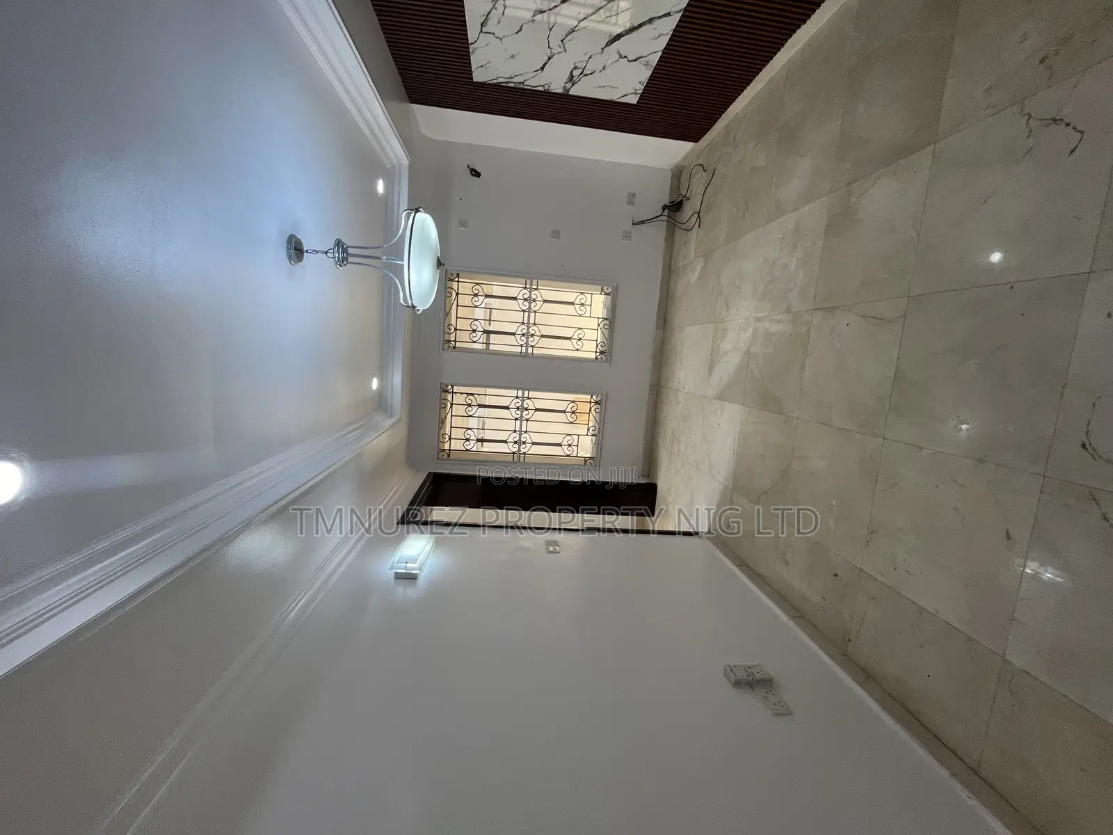 2bdrm Apartment in Lekki Phase 1 for rent in Lekki