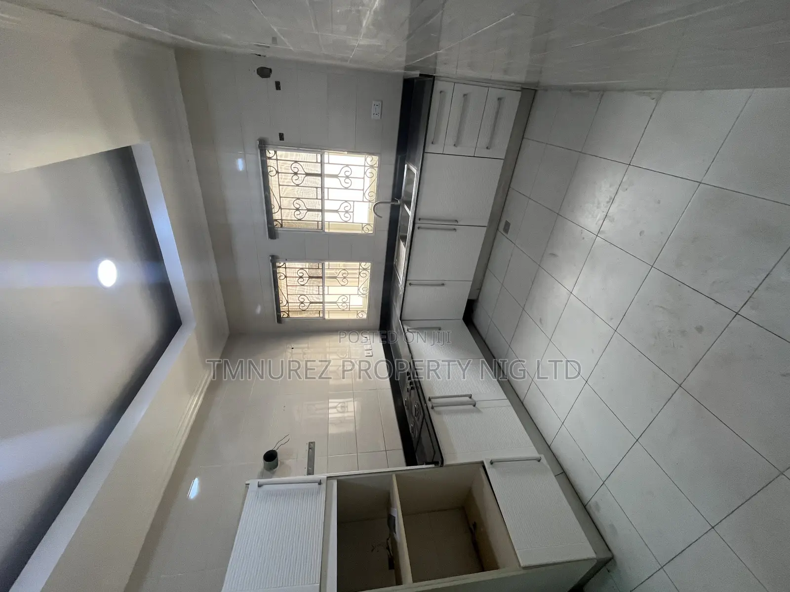 3bdrm Apartment in Lekki Phase 1 for rent in Lekki