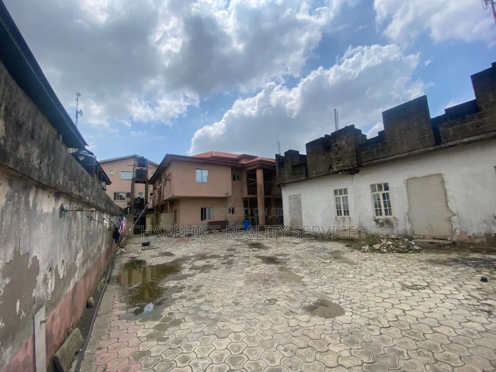 12 Rooms Detached House Warehouse at Ogudu in Ogudu