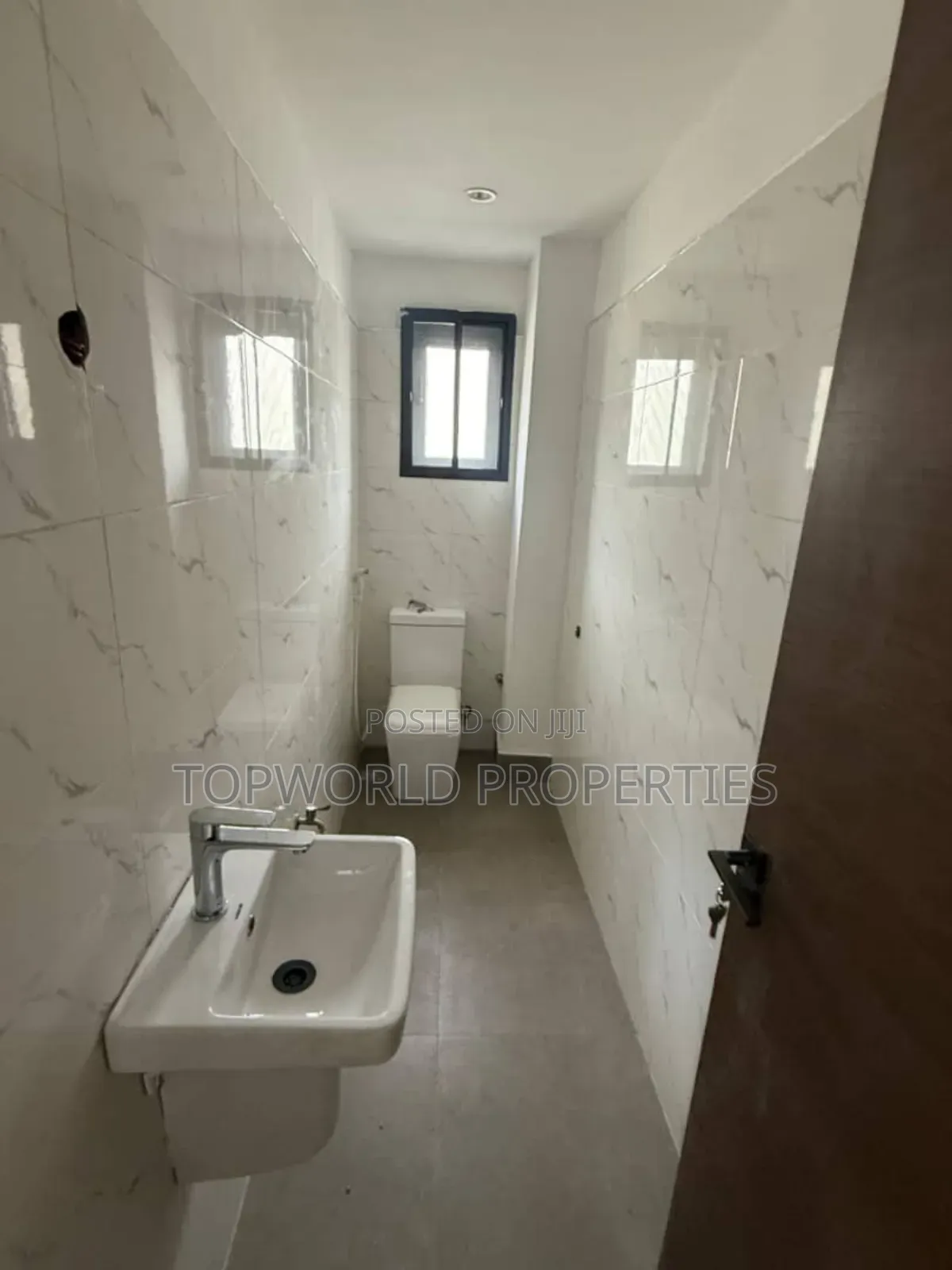 5bdrm Duplex in Apapa for sale in Apapa