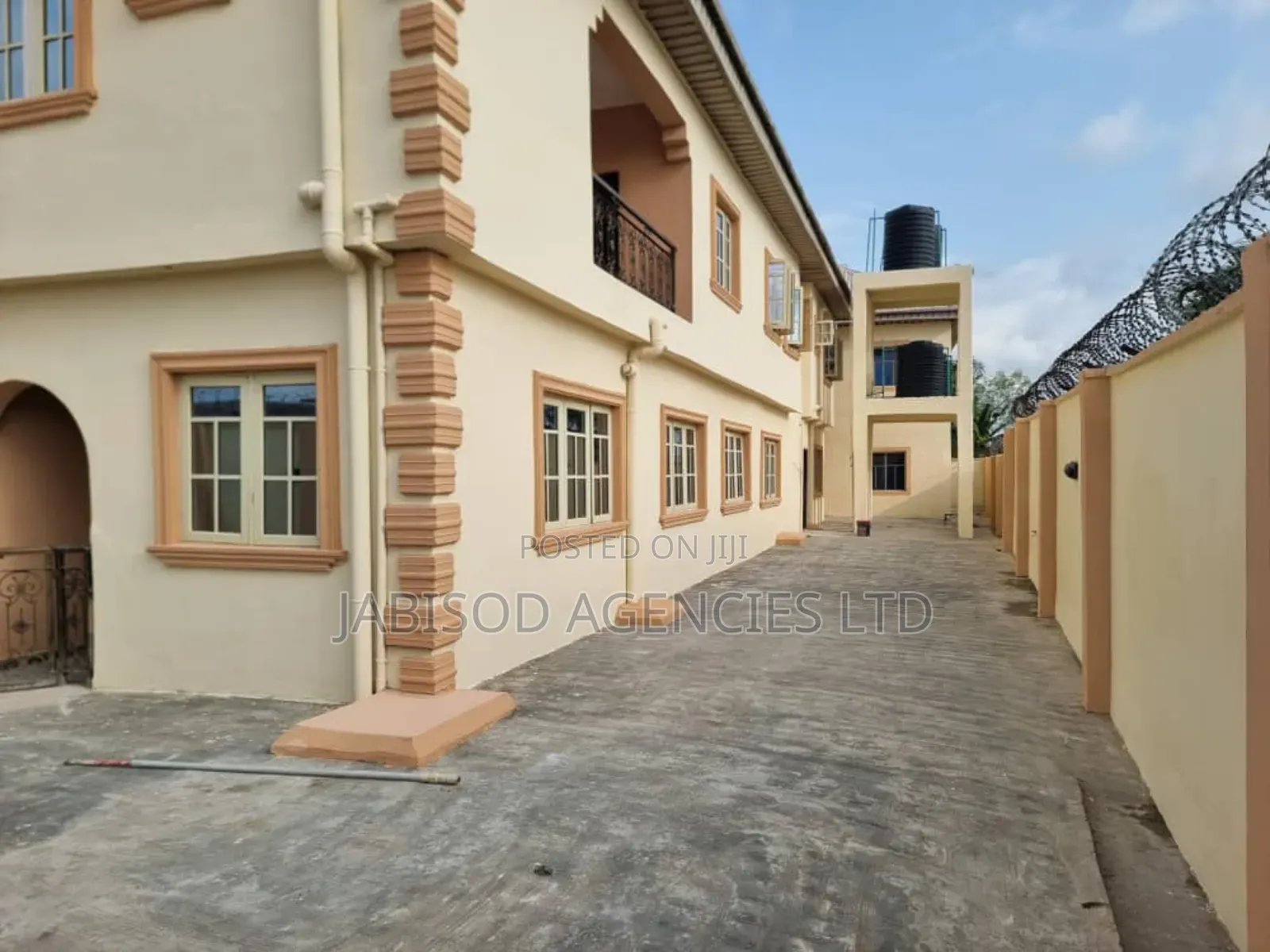 5bdrm Block of Flats in Ipota Village, Badagry for sale in Badagry
