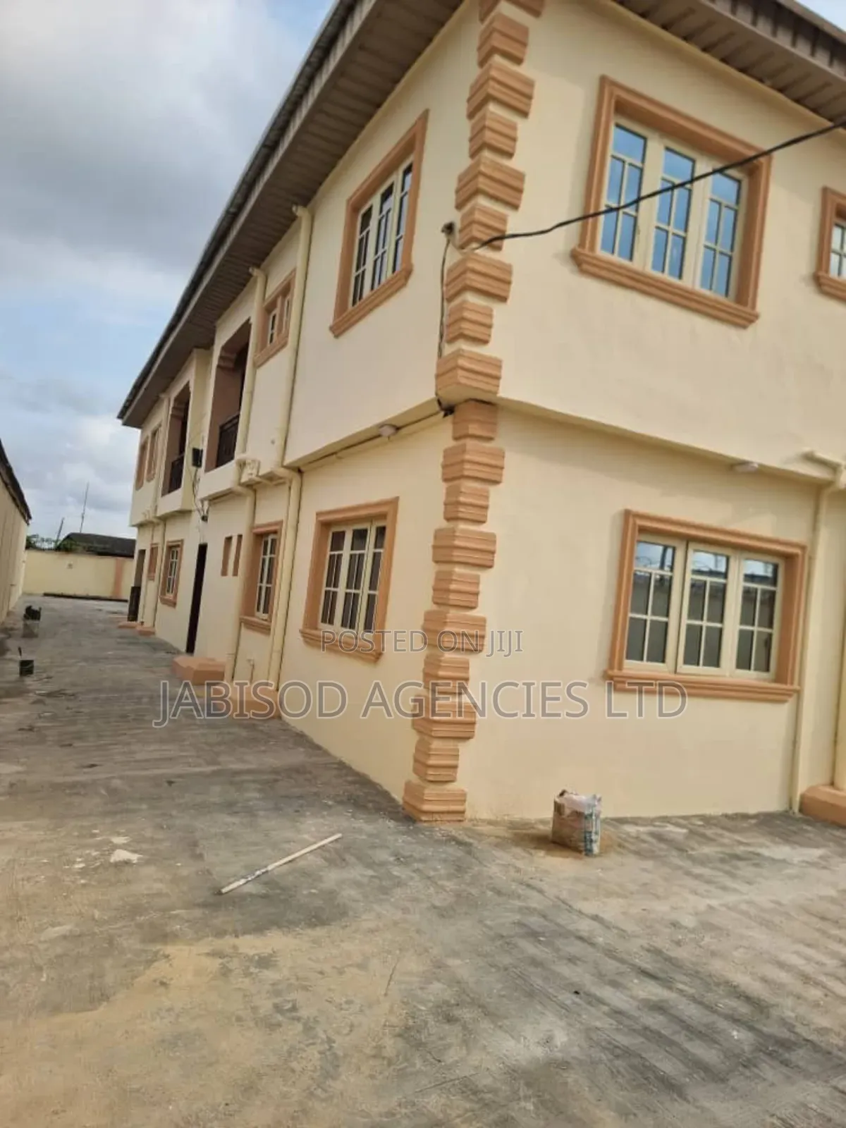 5bdrm Block of Flats in Ipota Village, Badagry for sale in Badagry