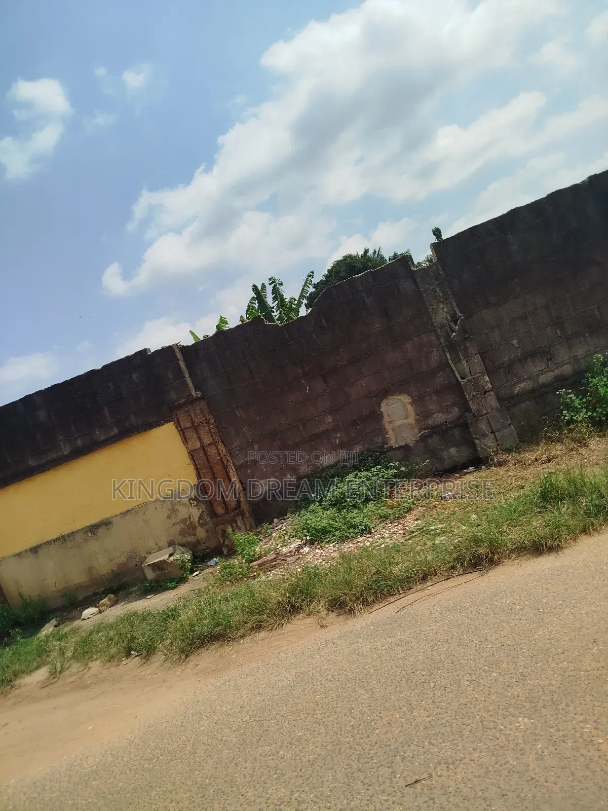 1 Acre of Land (3900sqm) at Ladoke Akintola Ikeja Gra Lagos C of O in Ikeja GRA