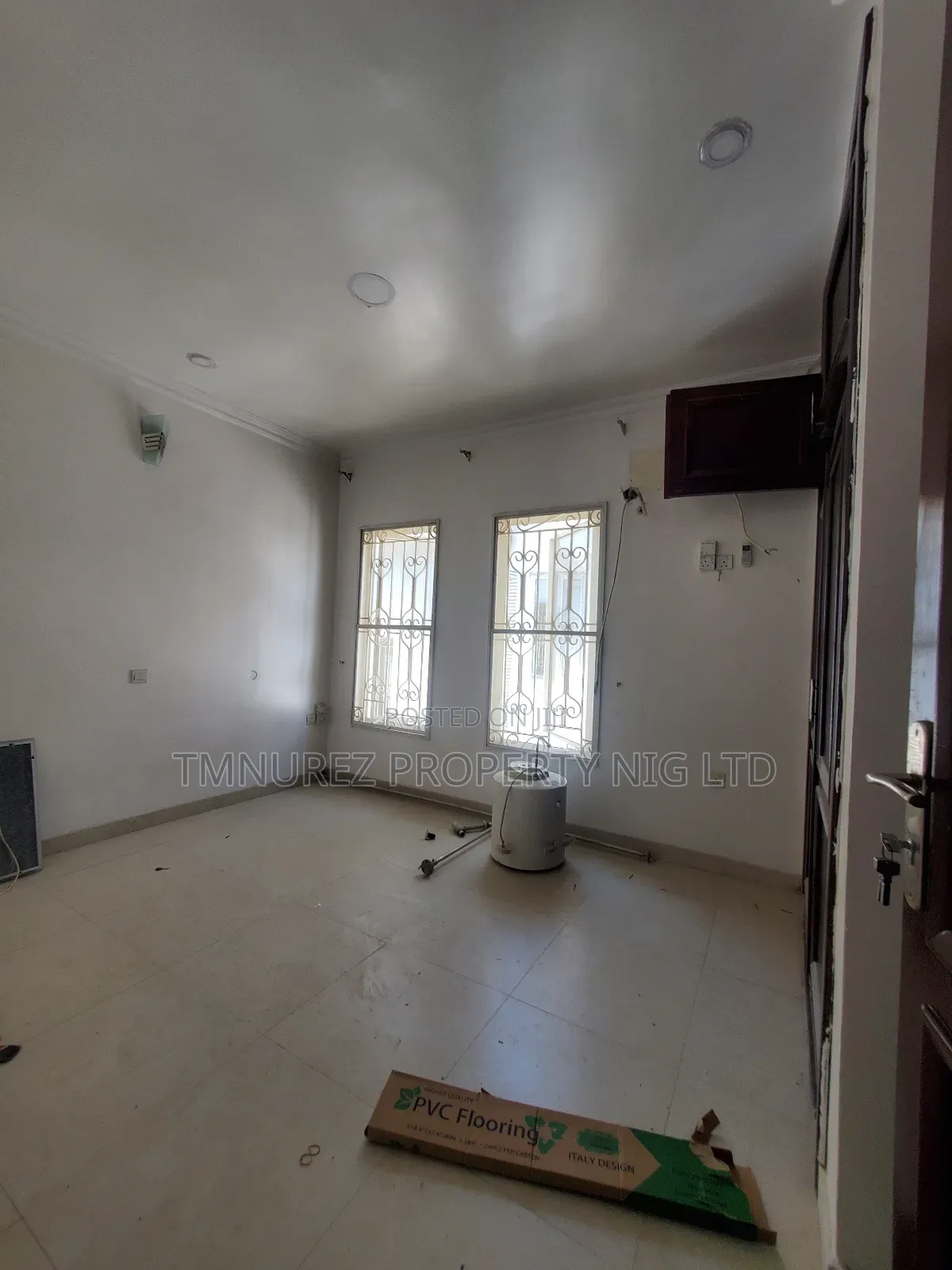 3bdrm Apartment in Lekki Phase1 Estate for rent in Lekki Phase 1