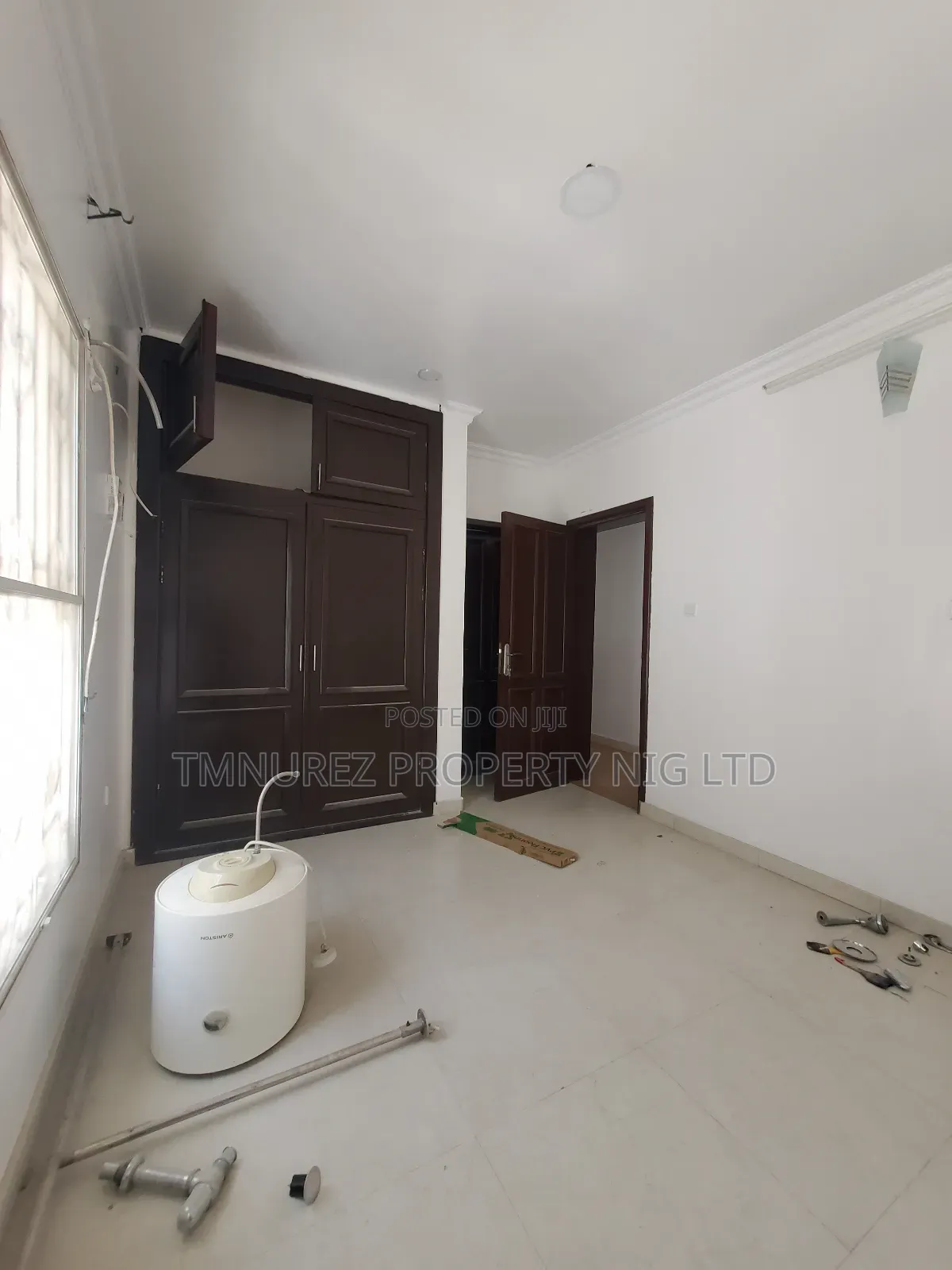 3bdrm Apartment in Lekki Phase1 Estate for rent in Lekki Phase 1
