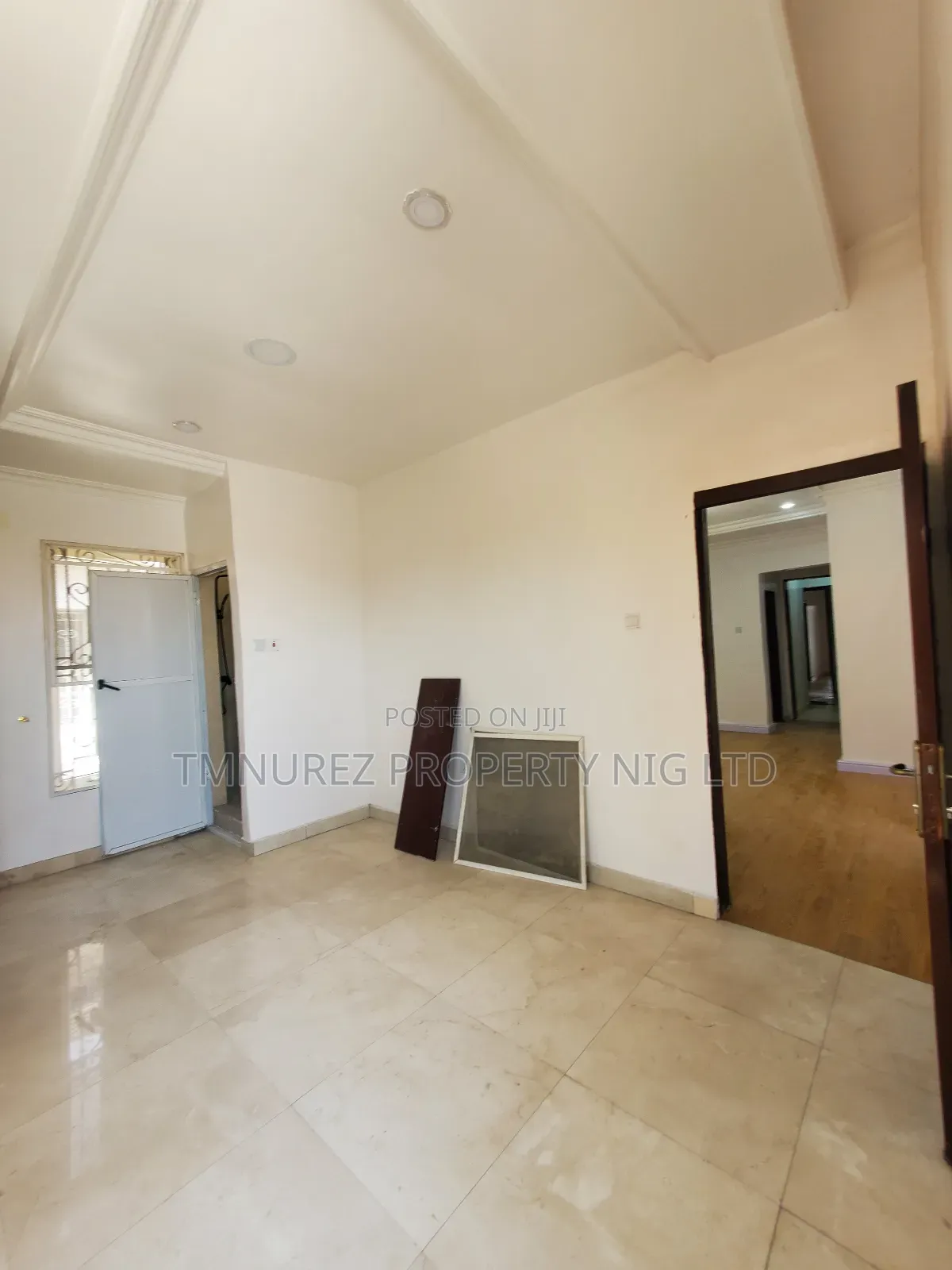 2bdrm Apartment in Lekki Phase1 Estate for rent in Lekki Phase 1