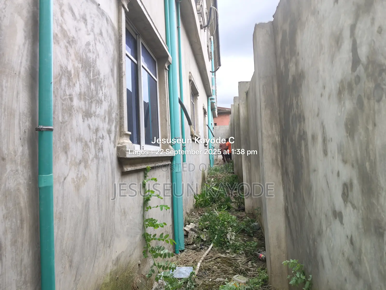 4bdrm Duplex in Onaiwawimo Street for sale in Ejigbo / Ejigbo