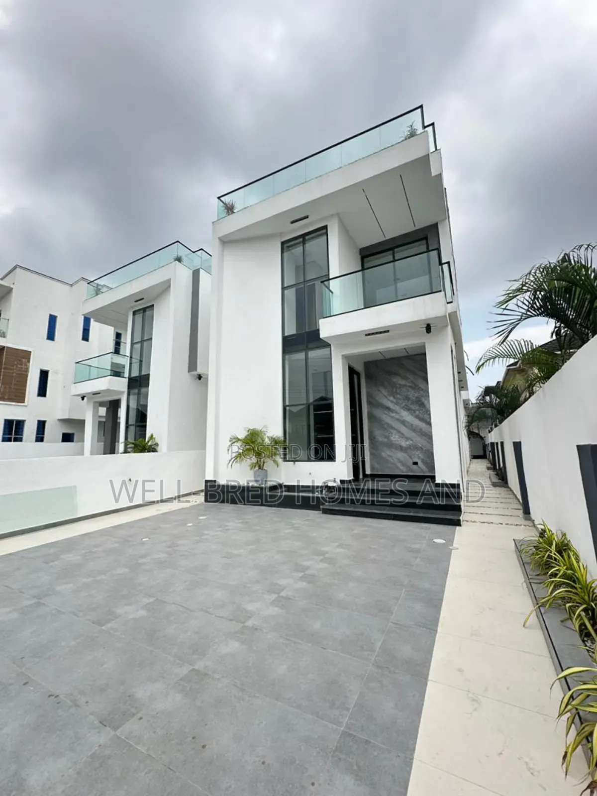 5bdrm Duplex in Chevron Lekki Lagos for sale in Lekki