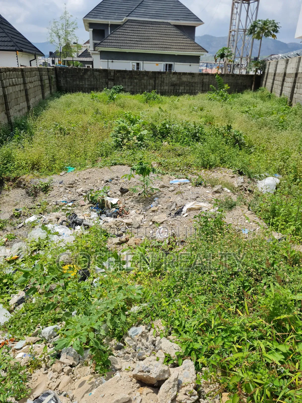 450 SQM Residential Land in Kubwa