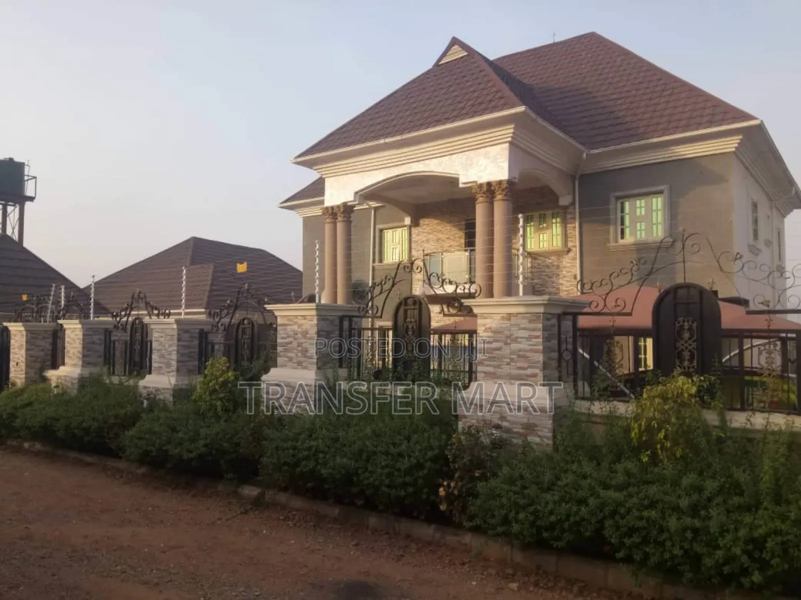 4bdrm Duplex in Abacha Road Estate, Mararaba for sale in Mararaba
