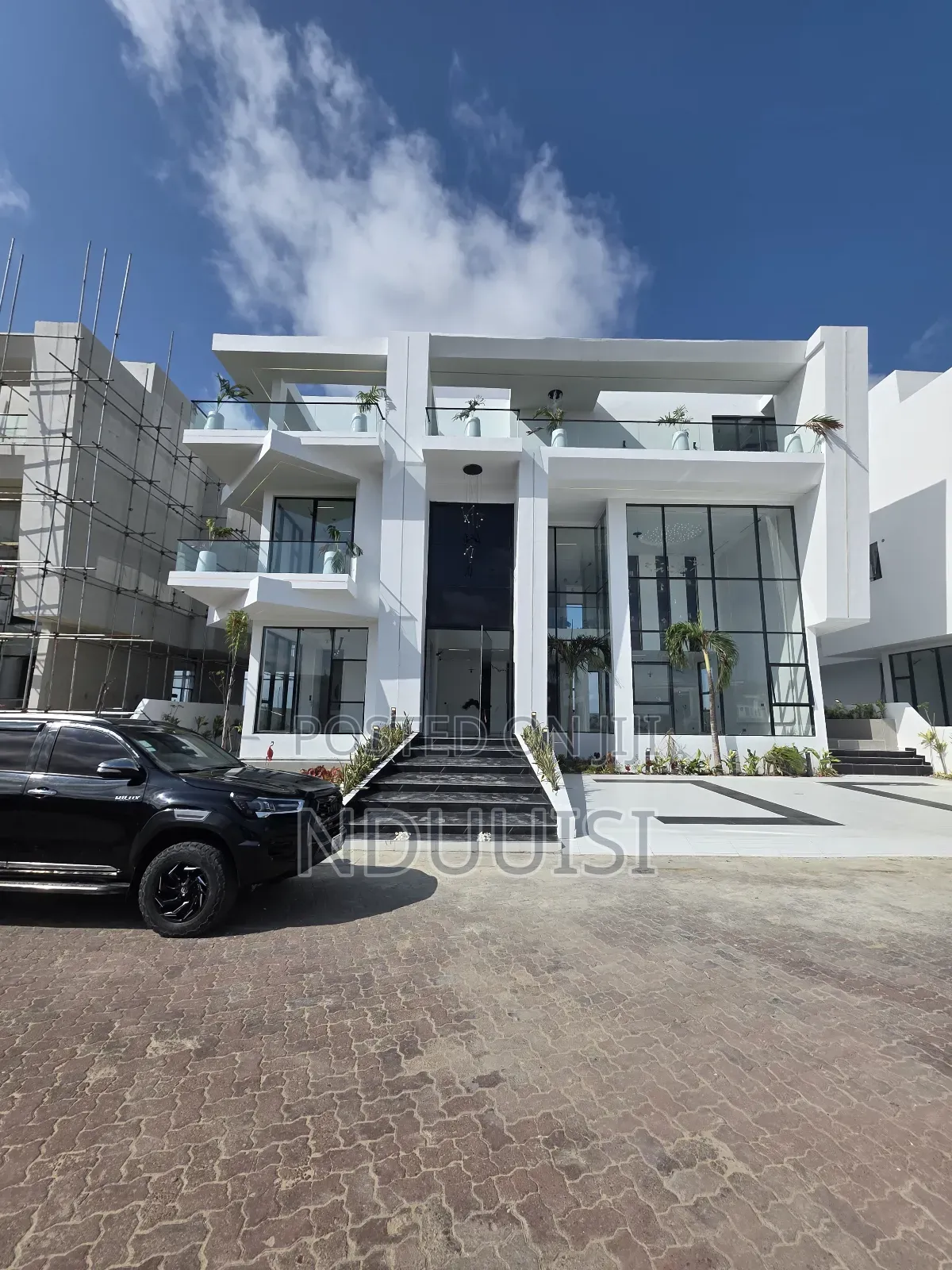 5bdrm Duplex in Hampton Island, Lekki Phase 1 for sale in Lekki Phase 1