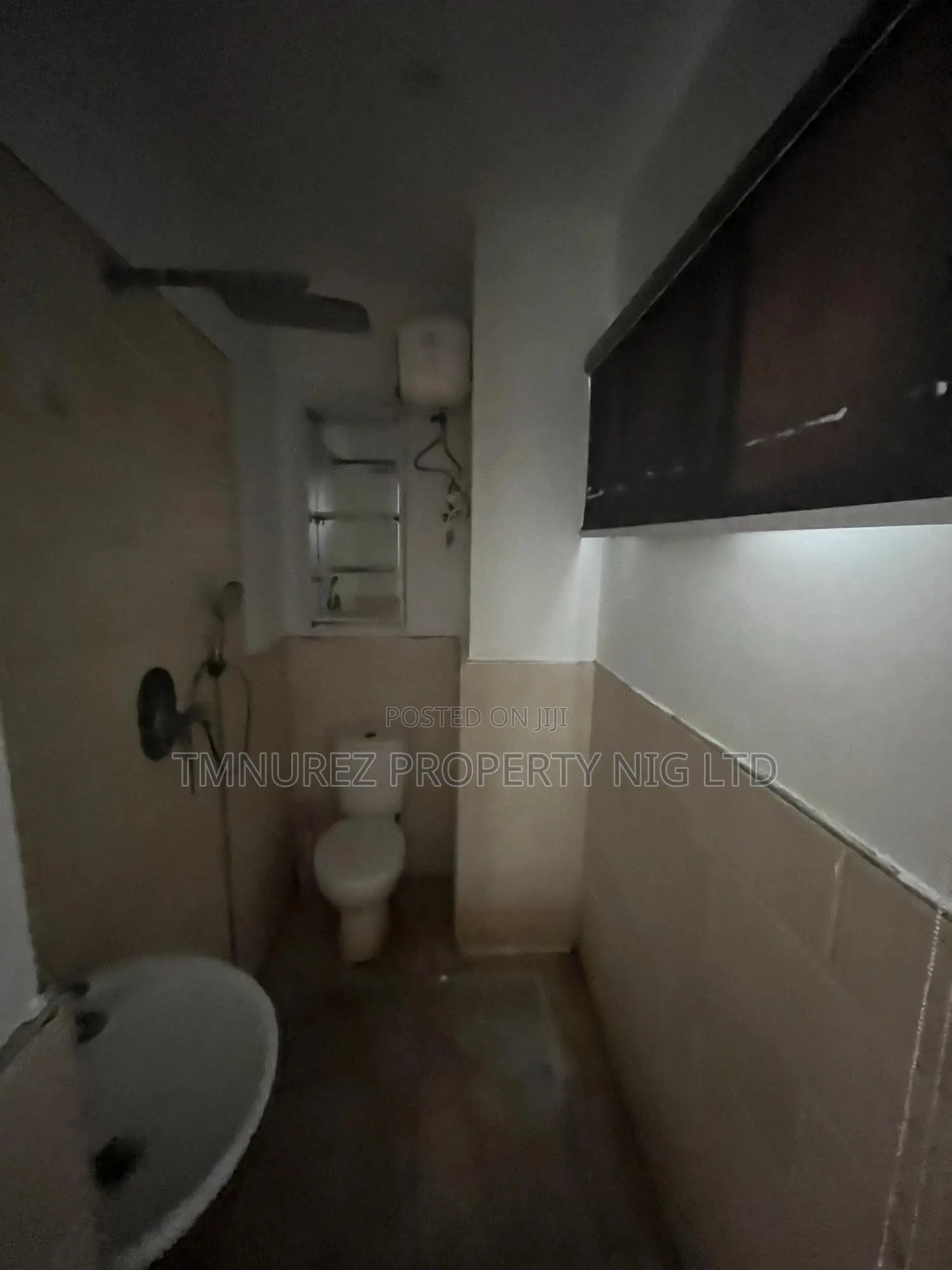 1bdrm Apartment in Agungi, Lekki for rent in Lekki