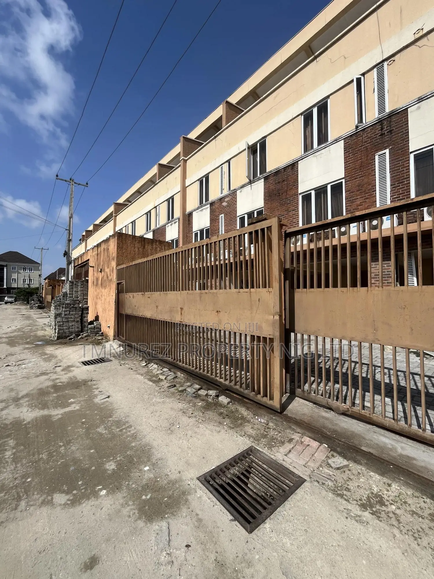 1bdrm Apartment in Agungi, Lekki for rent in Lekki
