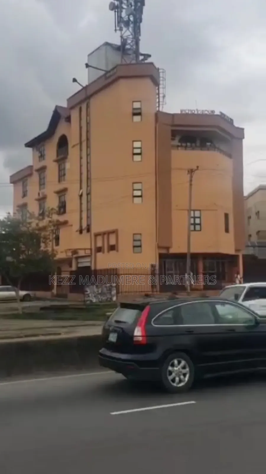 For Sale: 5 Floors Commercial Plaza, Aba Road , Ph in Port-Harcourt