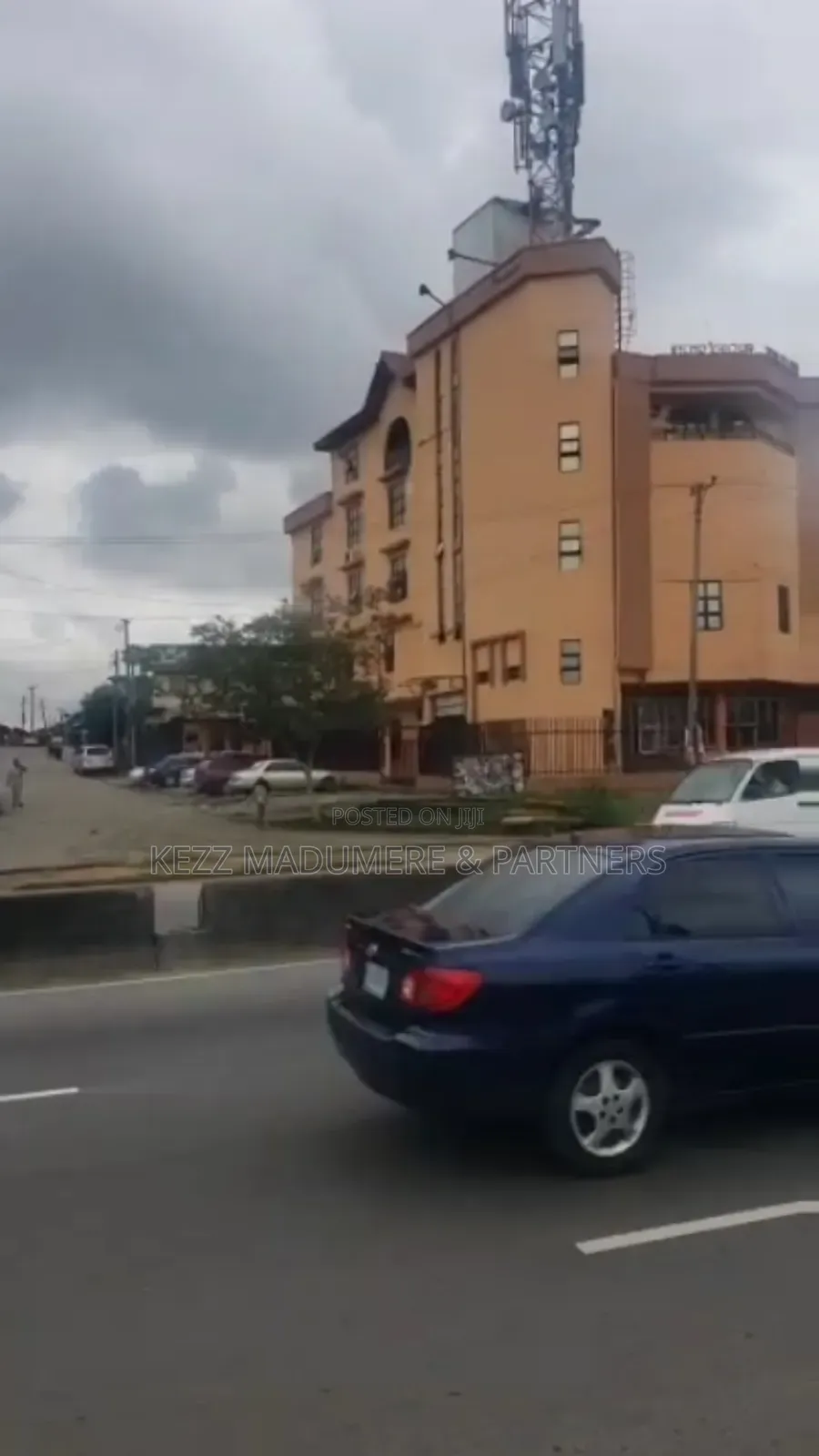 For Sale: 5 Floors Commercial Plaza, Aba Road , Ph in Port-Harcourt