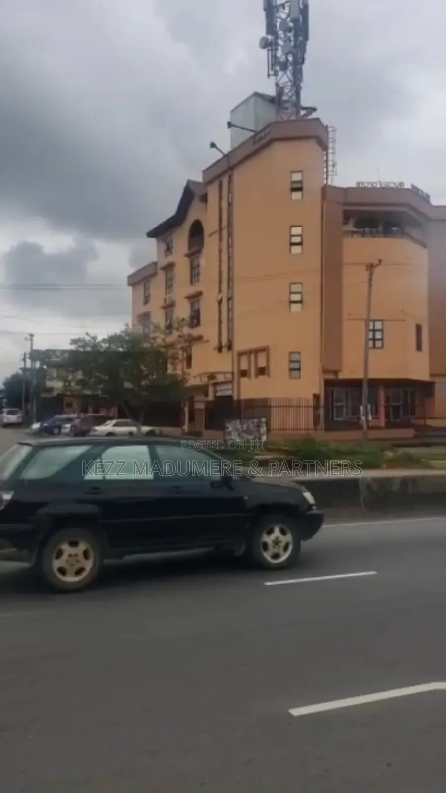 For Sale: 5 Floors Commercial Plaza, Aba Road , Ph in Port-Harcourt