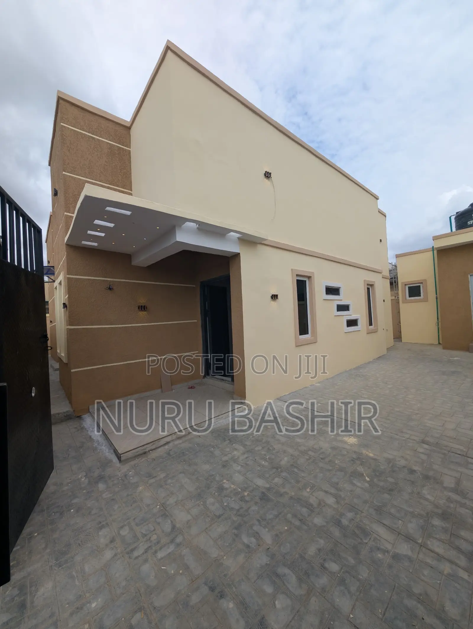 3bdrm Bungalow in Harmony Estate, Ologuneru for sale in Ologuneru