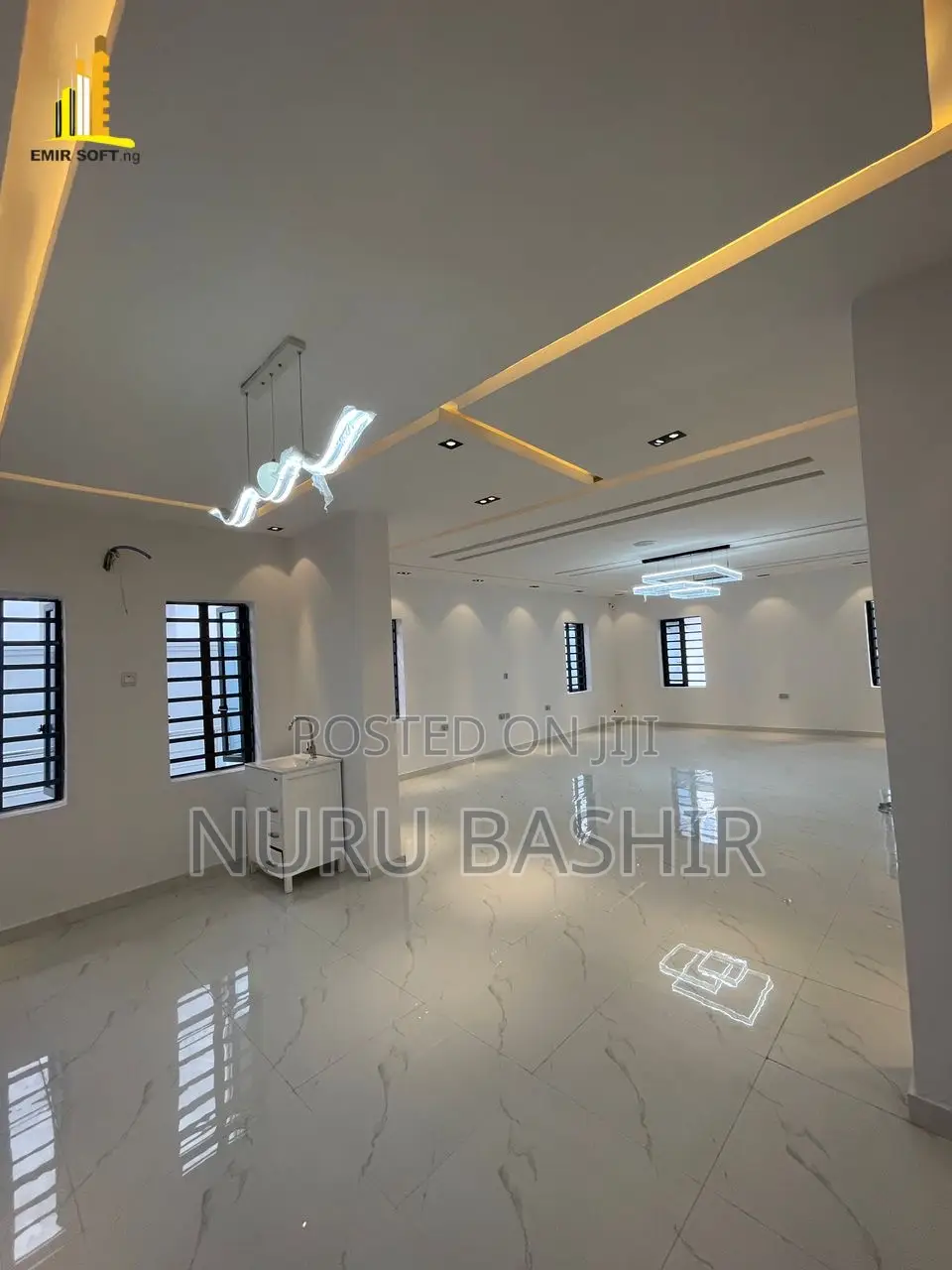 Furnished 4bdrm Duplex in Oluyole for sale in Oluyole Estate