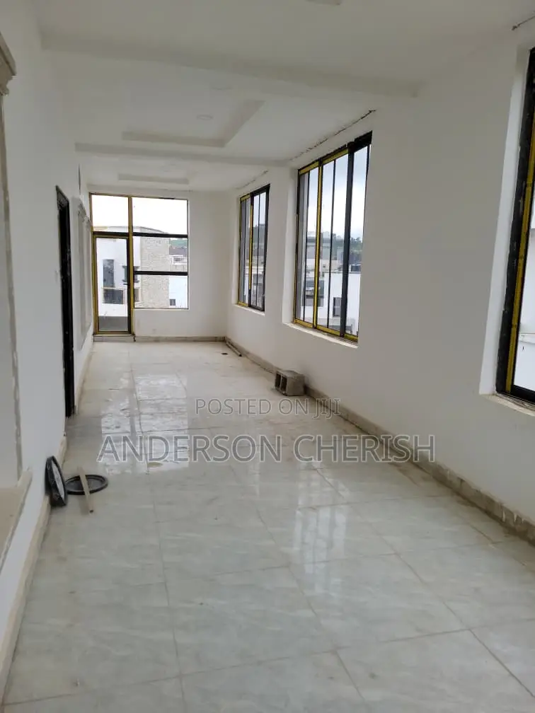 4bdrm Duplex in Life Camp for rent in Life Camp