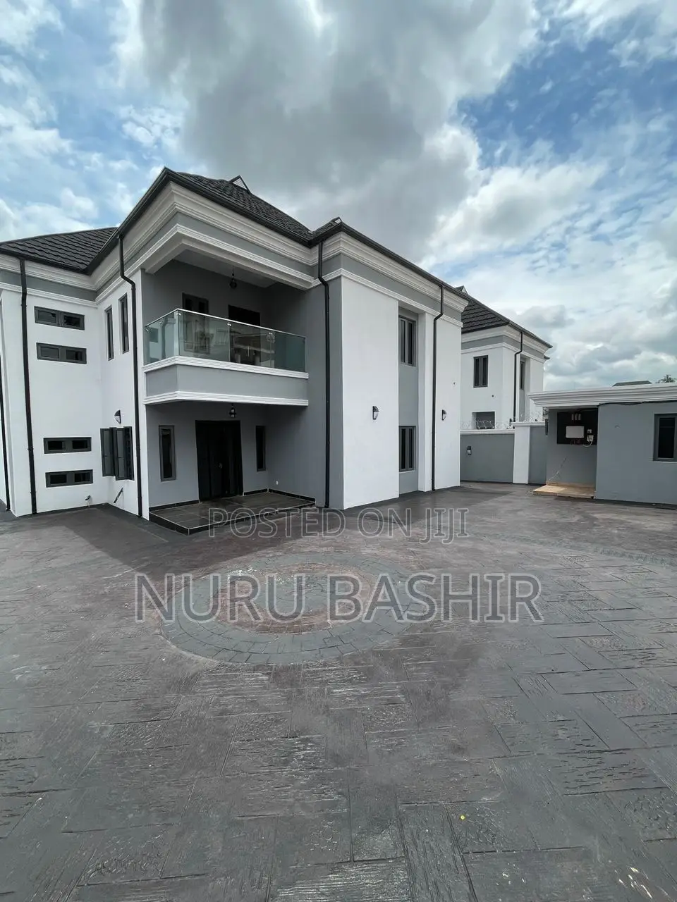 Furnished 5bdrm Duplex in Oluyole Estate for sale in Oluyole Estate