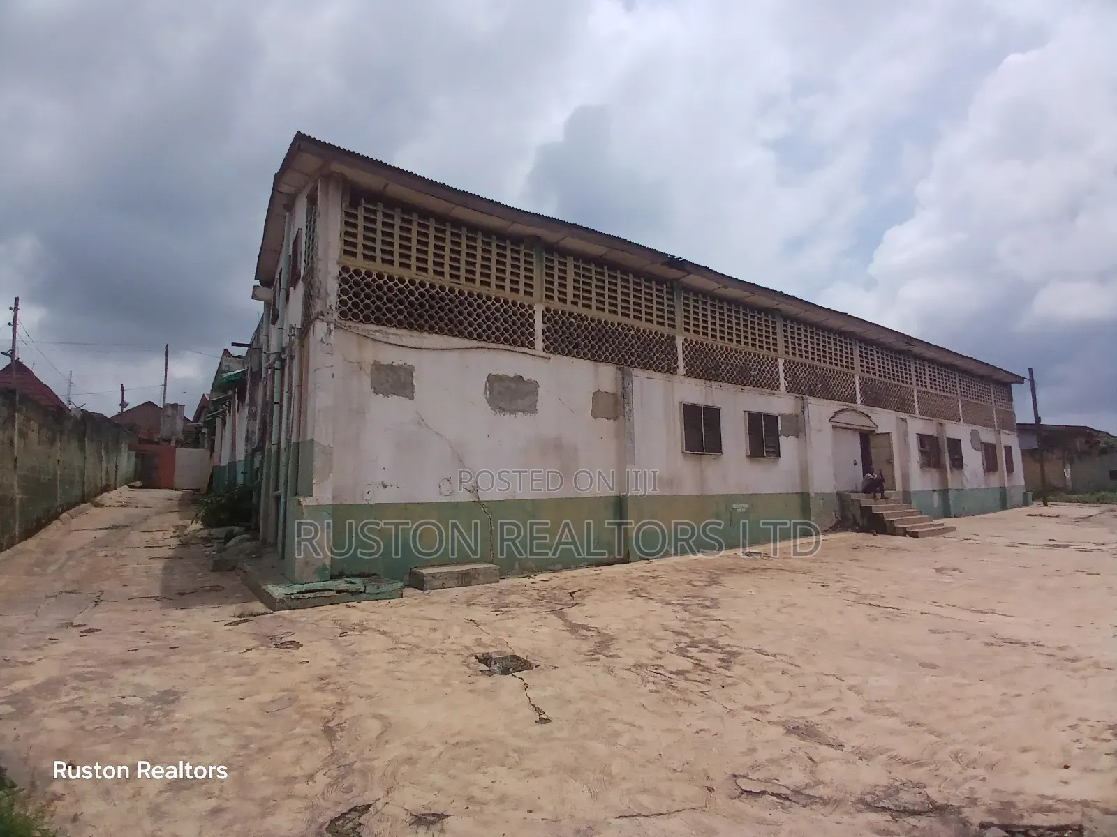 Warehouse on About 2500sm Land in Ibadan