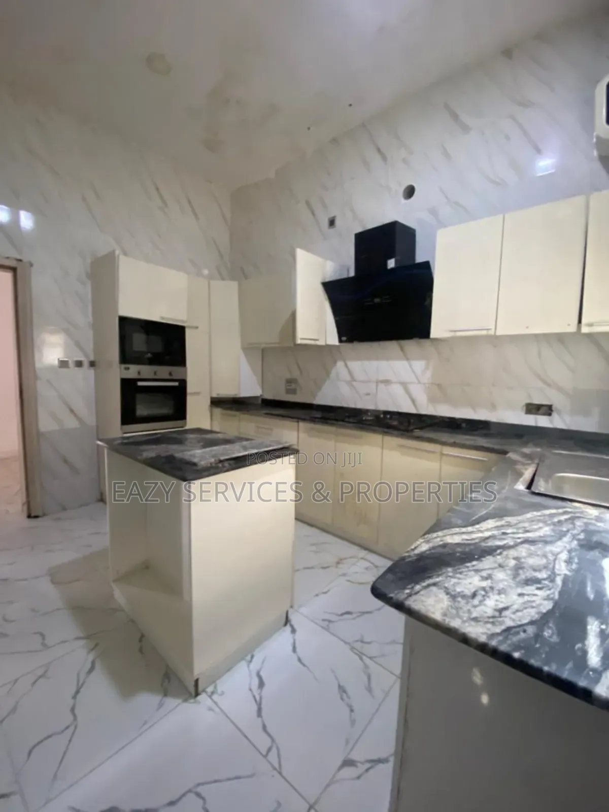 Mini Flat in Orchid Road, Lekki for rent in Lekki