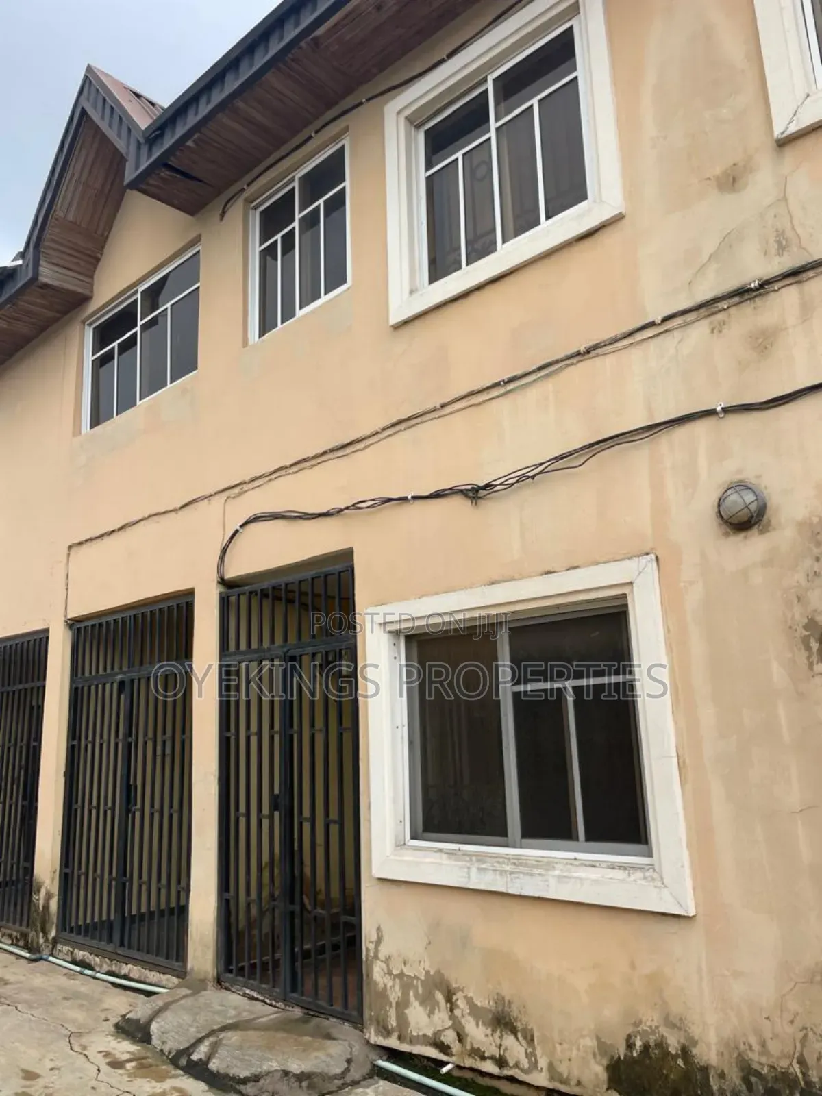 2bdrm Block of Flats in Oluyole for sale in Oluyole Estate
