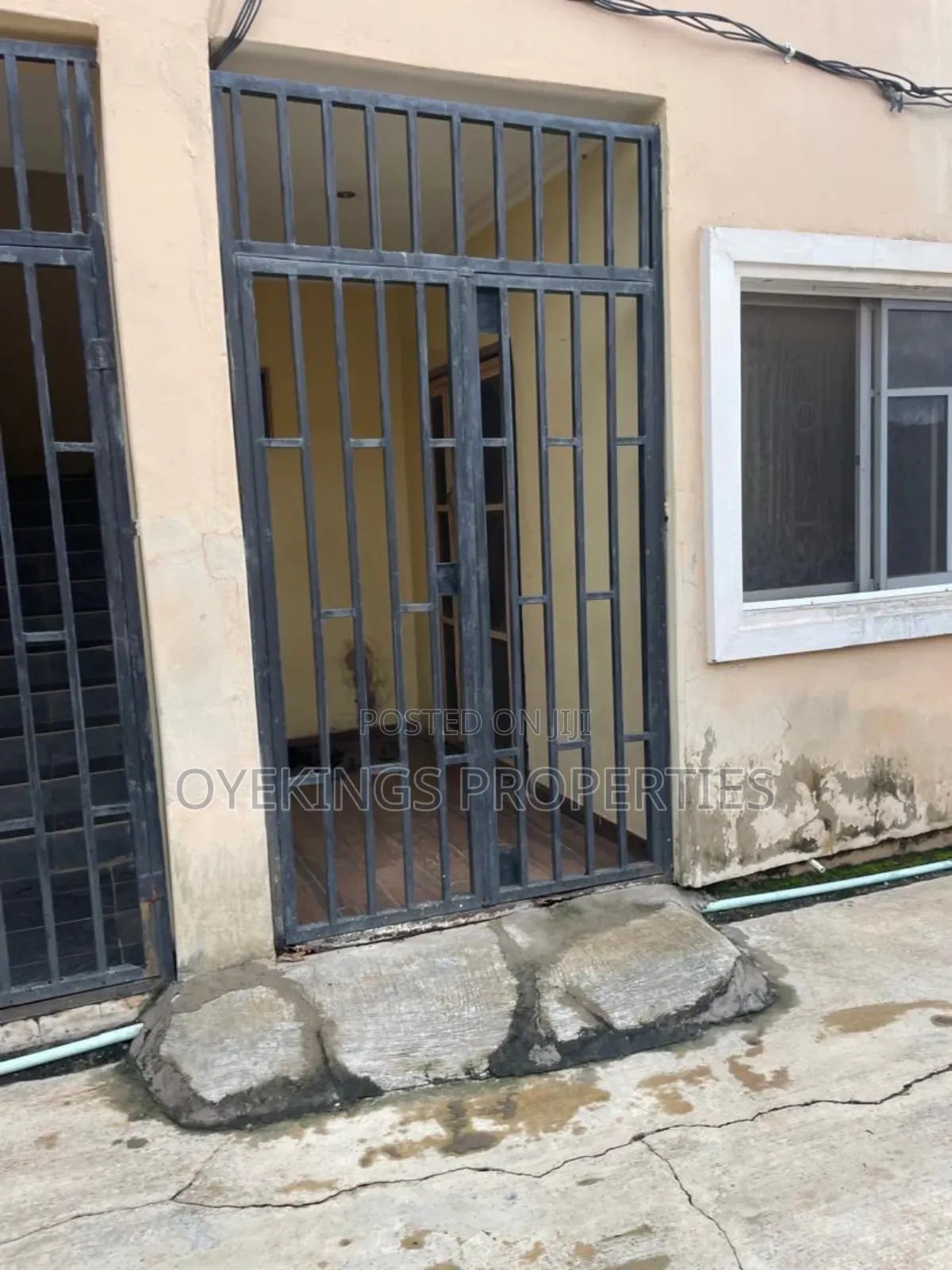 2bdrm Block of Flats in Oluyole for sale in Oluyole Estate