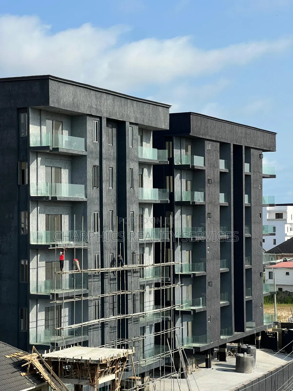 3bdrm Apartment In Ikate For Sale in Ikate