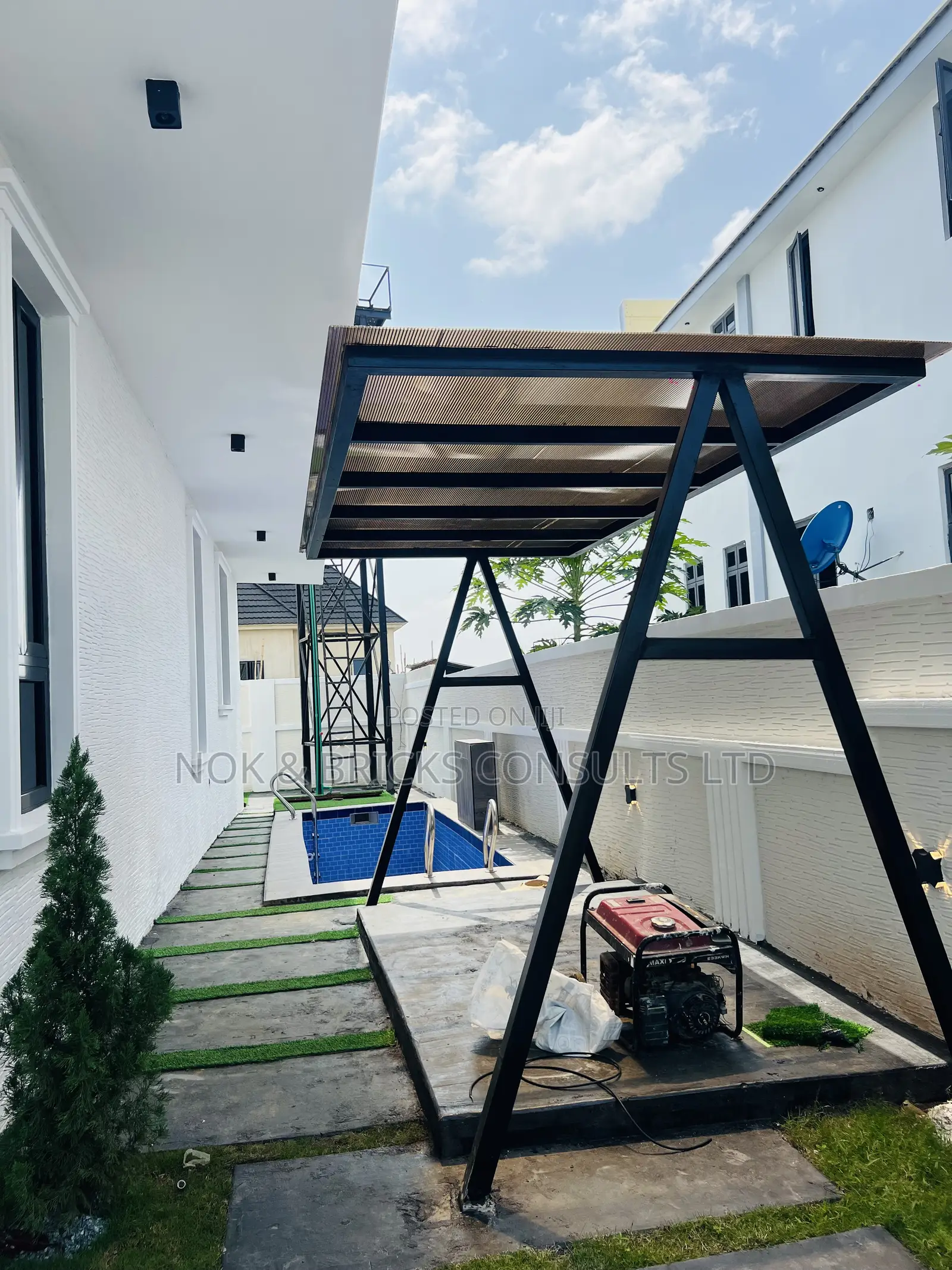 5bdrm Duplex in The Bridge for sale in Galadimawa