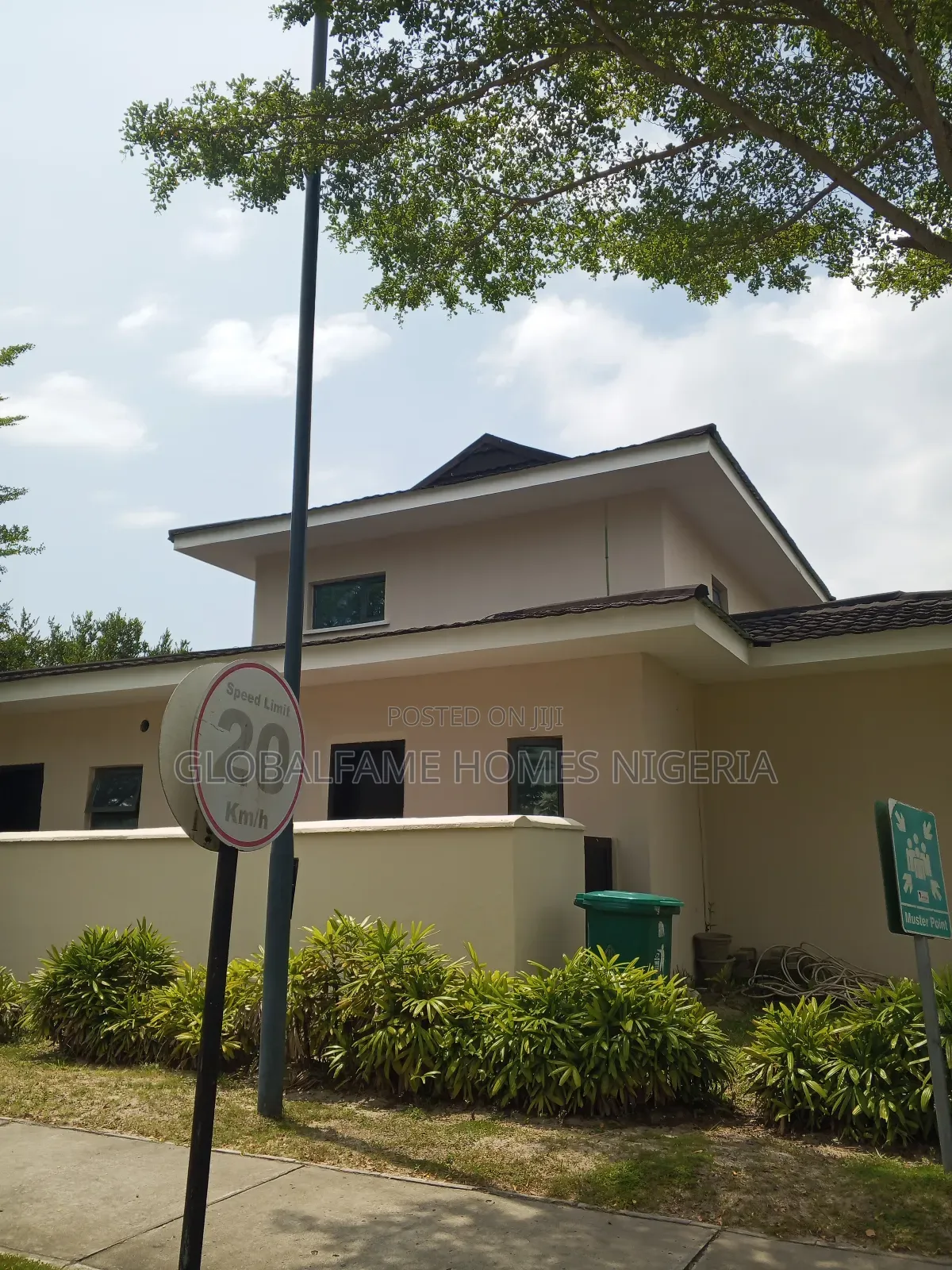 Furnished 4bdrm Bungalow in Lakowe Lakes Golf for sale in Lakowe