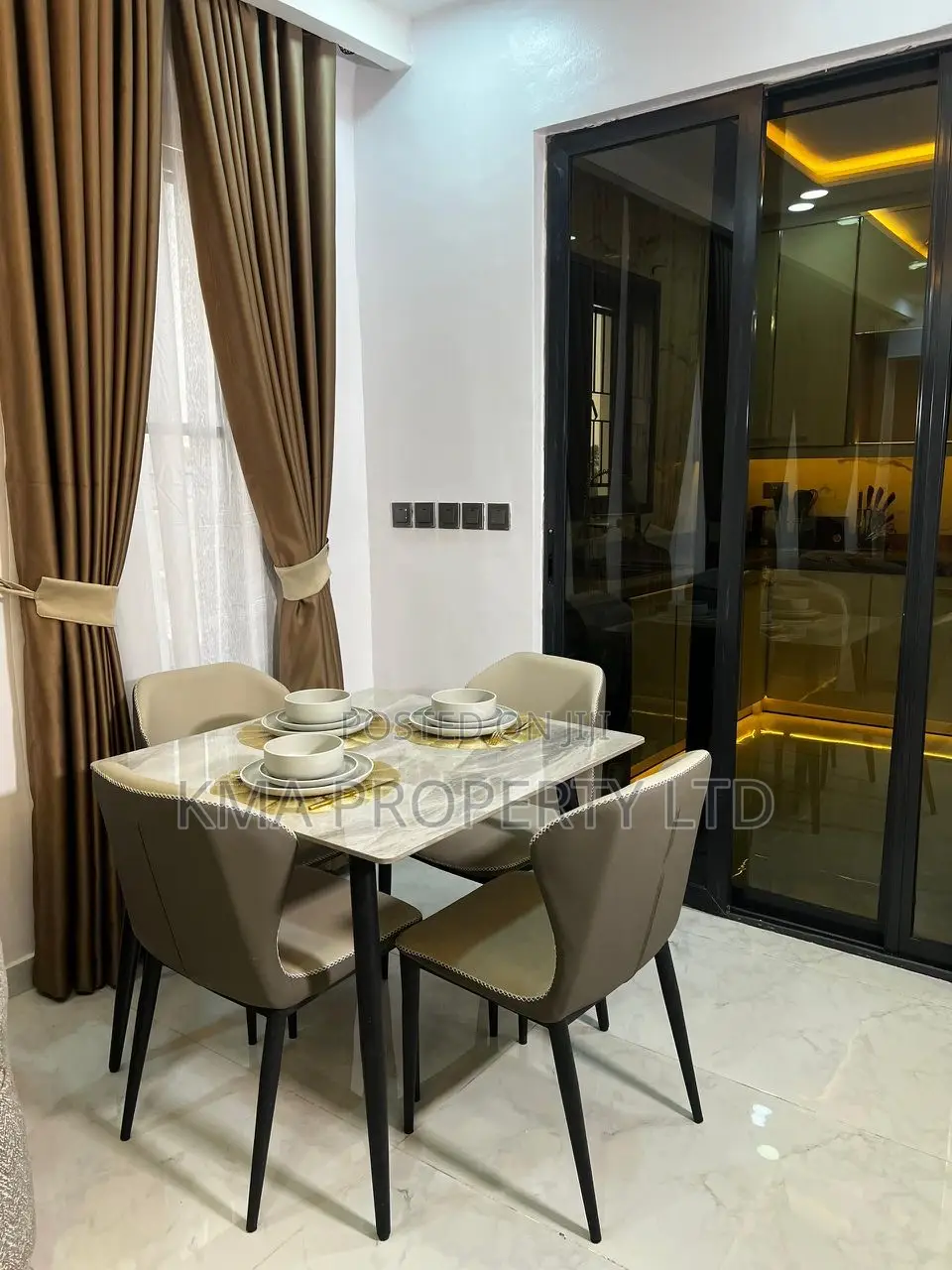 Luxurious 2/3 Bedroom Apartment in Ikeja GRA