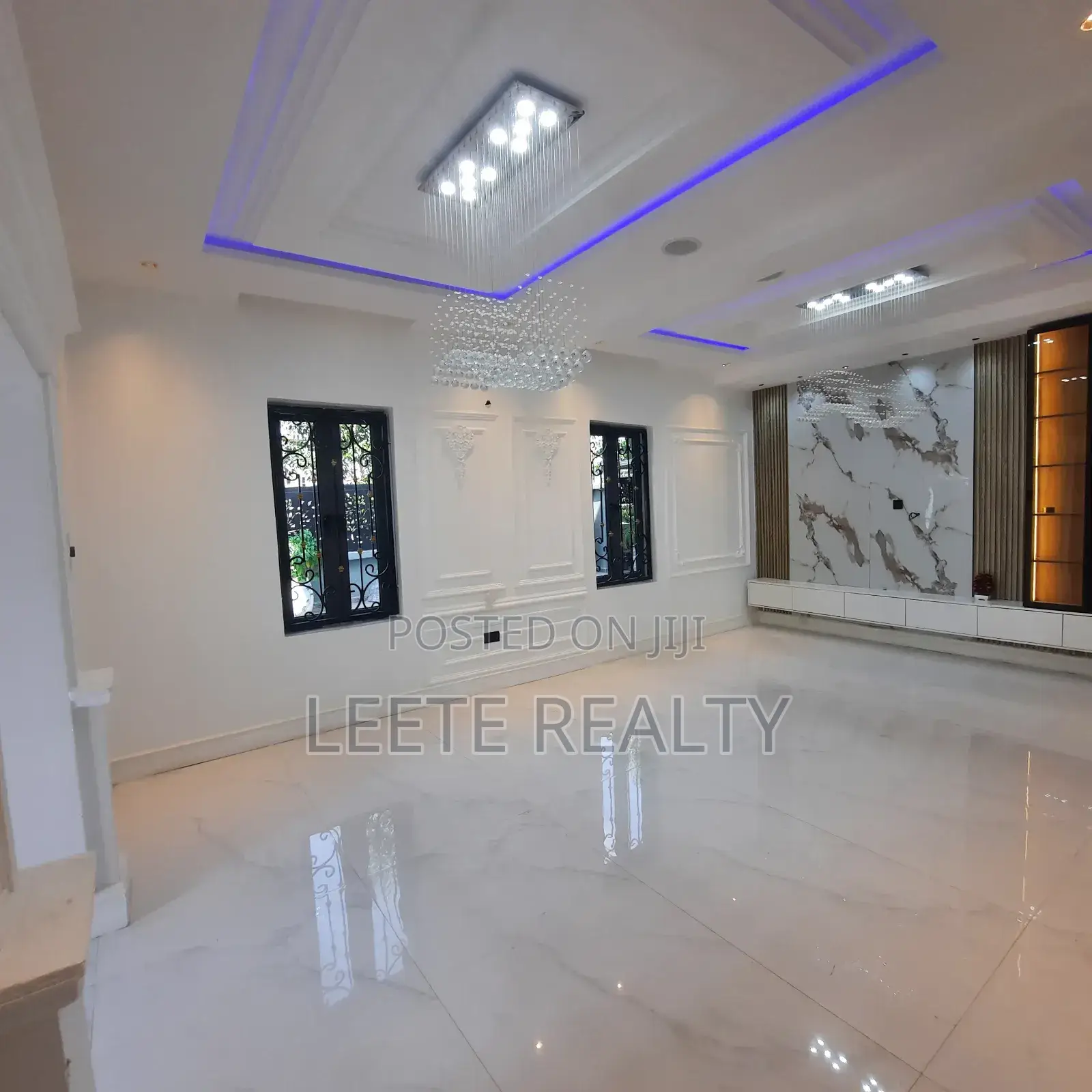5bdrm Duplex in Kado for sale in Kado