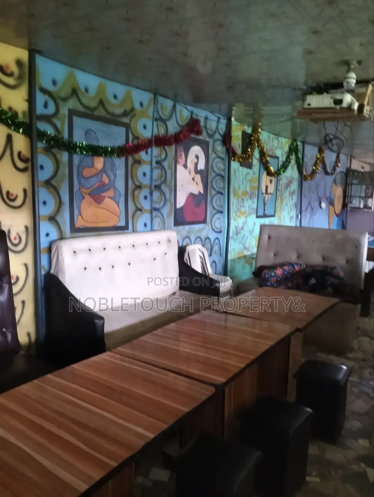 7rooms Hotel and Bar at Isheri Olofin in Iseri Olofin